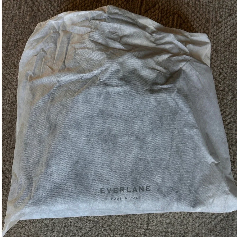 Everlane Day Market Tote Black Italian Leather Shoulder Bag NWT Made in Italy - Picture 8 of 9